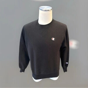 Champion Men’s Navy Reverse Weave Crew Chest Logo Sweatshirt…